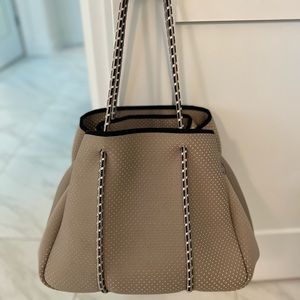 Annabel Ingall Neoprene Purse sporty spice Taupe